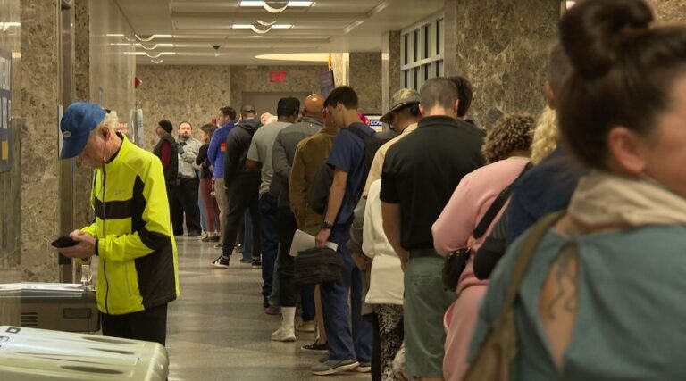 early_vote_2_megan_marshall_wi_1022