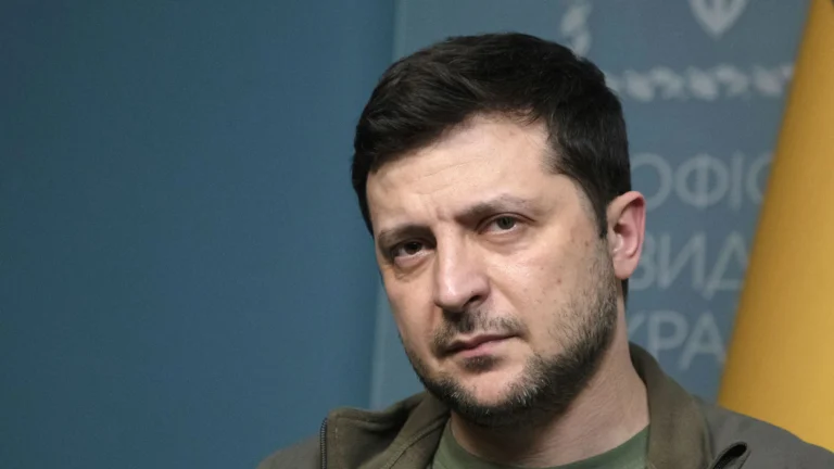 Zelensky Signals Willingness to Cede Territory for NATO Protection in Shifted Strategy