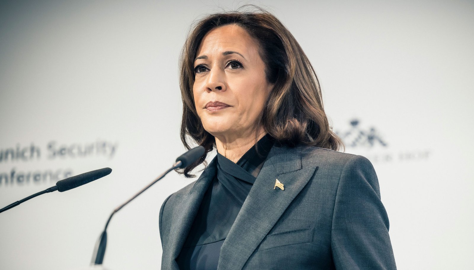 Harris Retreats to Hawaii Following Election Loss, Sparks Debate About Role in Campaign