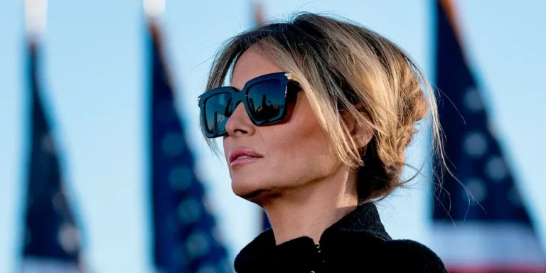 melania-trump-sunglasses-american-flags